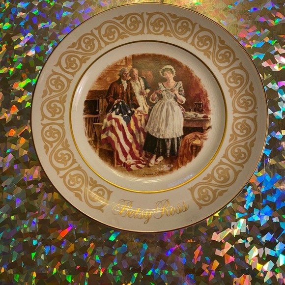 Vintage Betsy Ross Commemorative Decorative Plate with Gold Trim